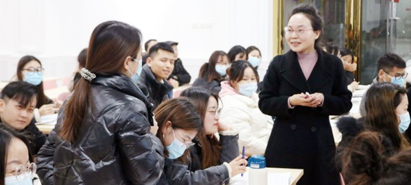延长 专家指导+名师授课+培优补弱+日清月结的教学模式