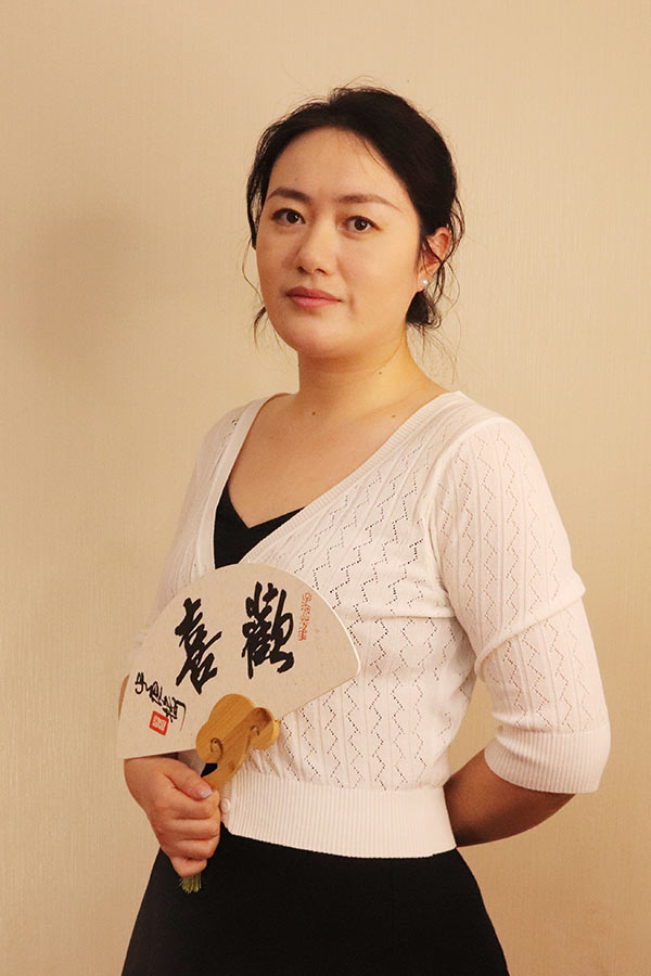 延长石亚利 研究生学历,毕业于陕西师范大学