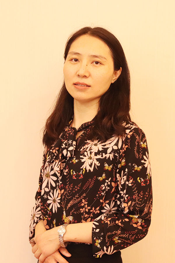 延长王晓娜 研究生学历,毕业于华南师范大学